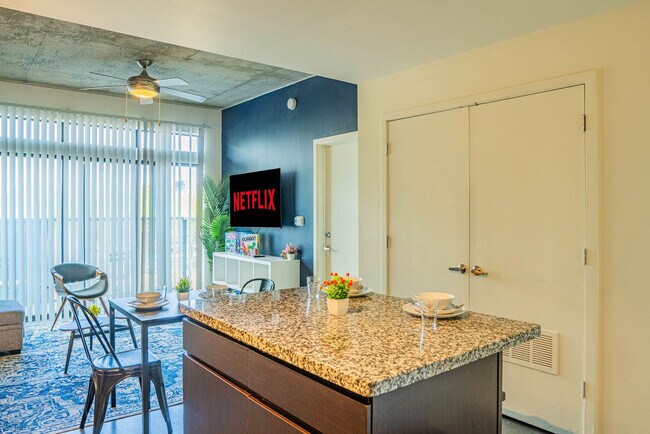 Building Photo - 915 N 4th St