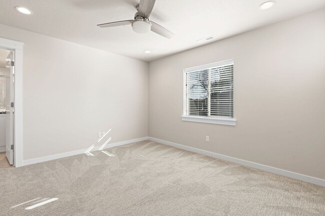 Building Photo - GORGEOUS Duplex in Payette w/3 Bedrooms & 2.5 Baths