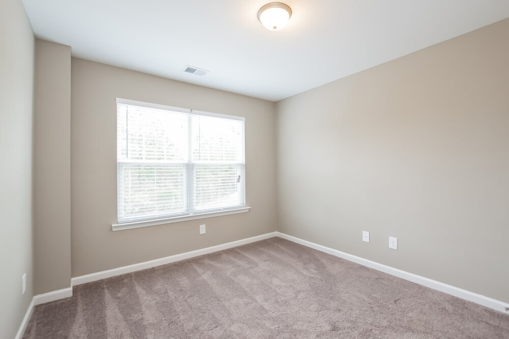 Building Photo - 466 Fieldcrest Dr