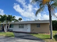 Building Photo - 2712 Peer Ln