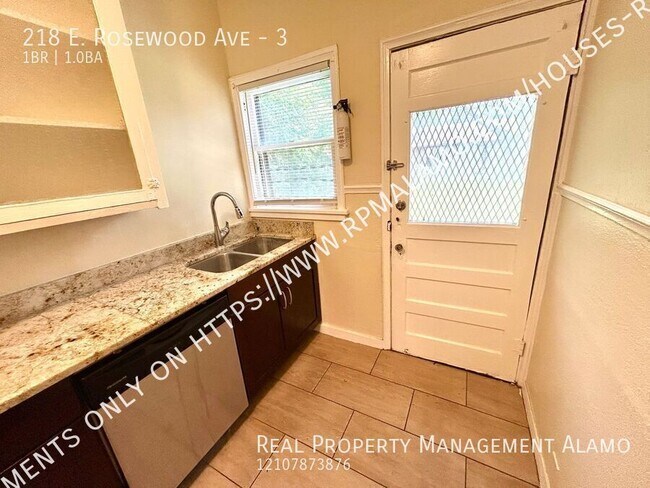 Building Photo - 218 E Rosewood Ave