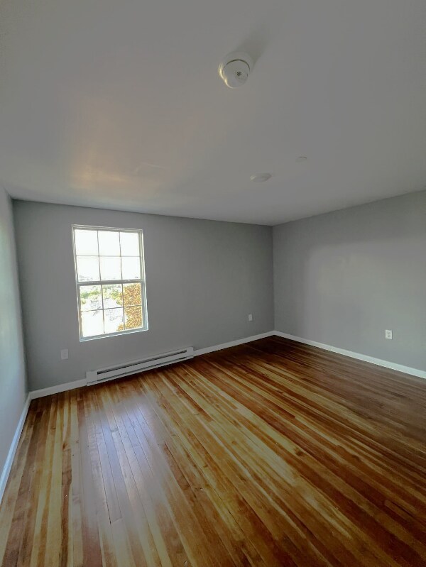 Building Photo - 19 Rutter St