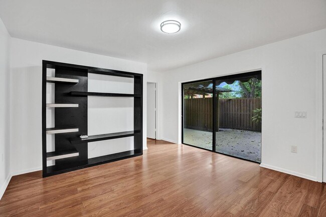 Building Photo - 9111 SW 20th St