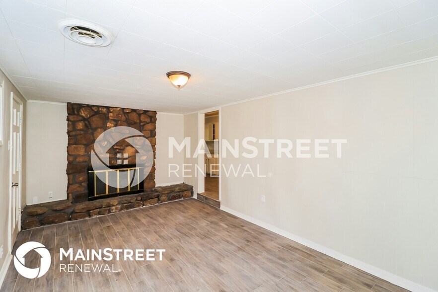 Building Photo - 3557 Bellwood Dr
