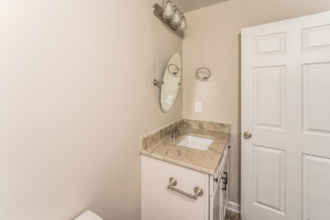 Building Photo - Inviting 3-Bedroom Home in Odenville, AL