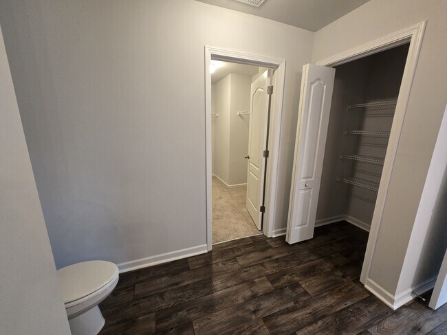 Building Photo - 129 Maple Tree Ln