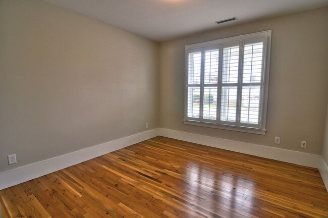 Building Photo - Impeccable Briar Chapel (Chapel Hill) home!