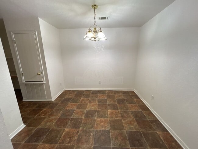 Building Photo - 308 Cedar Ridge Dr