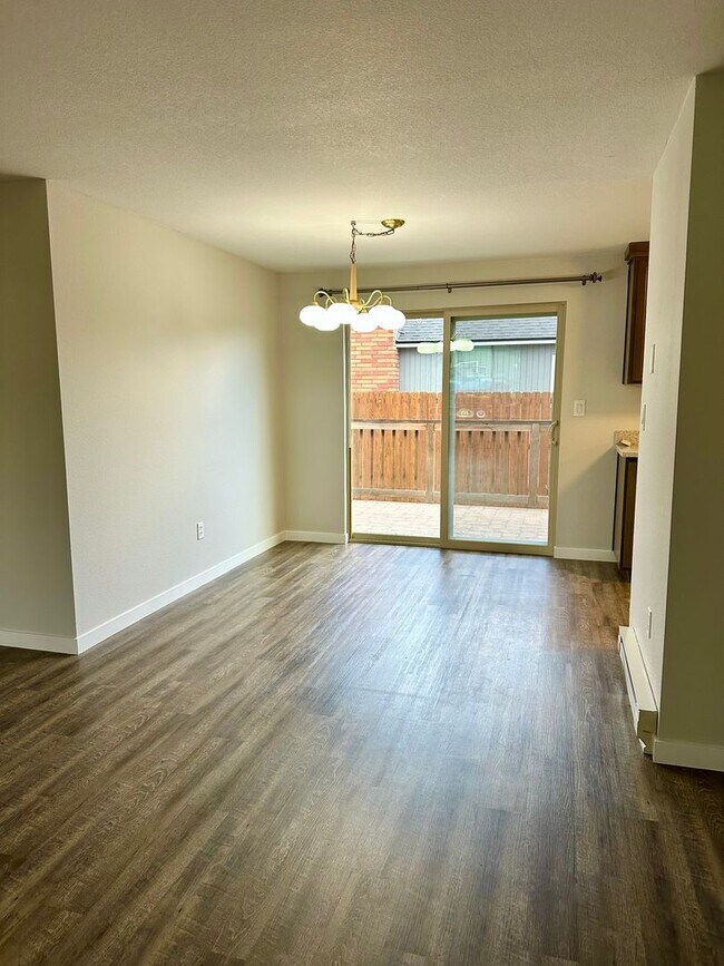 Building Photo - 1139 SW Indian Ave