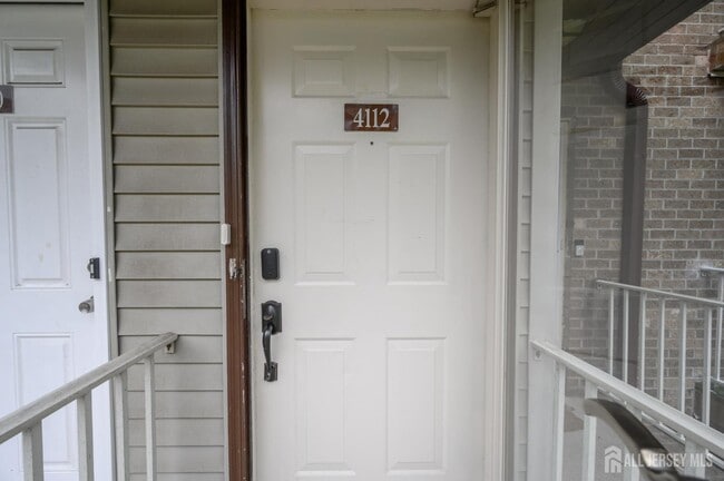 Building Photo - 4112 Birchwood Ct