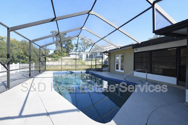 Building Photo - 3133 S Polk Ave