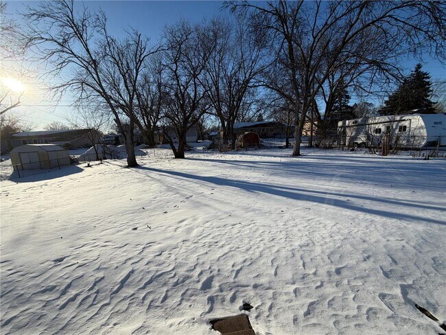 Building Photo - 16563 Fishing Ave