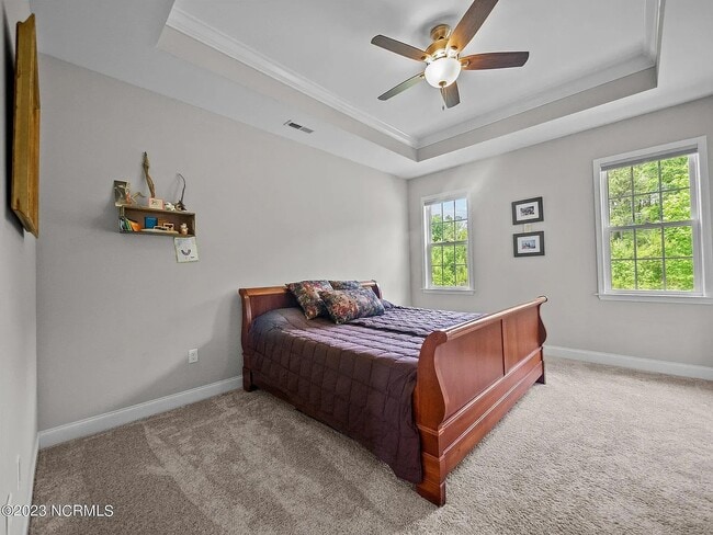 Building Photo - 102 Captains Pointe