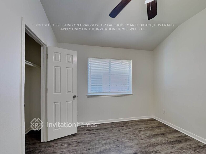 Building Photo - 15407 Riford Dr