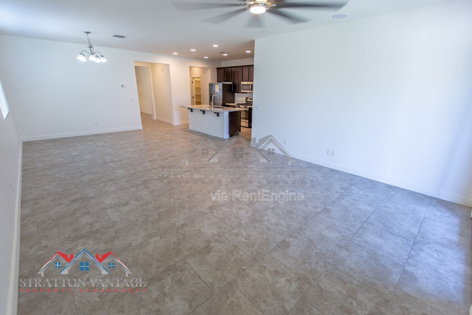 Building Photo - 16264 W Canterbury Dr