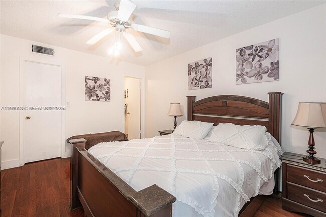 Building Photo - 201 178th Dr