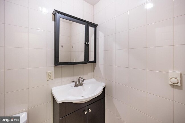 Building Photo - 1927 N 9th St