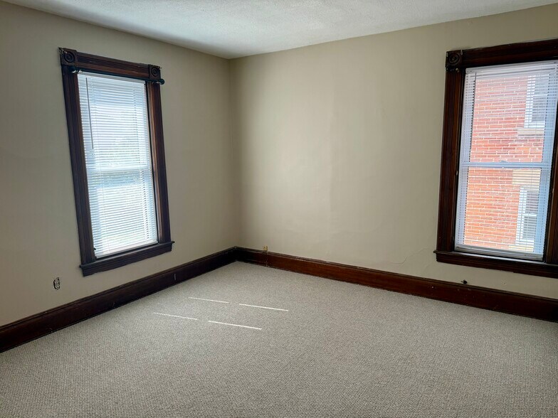 Bedroom - 357 W 5th St