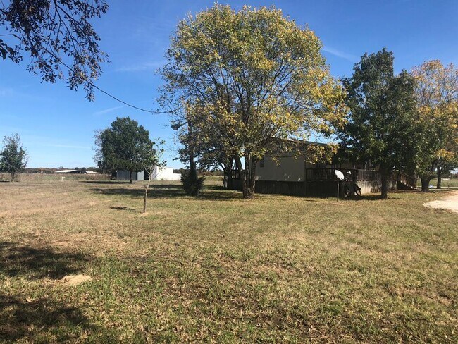 Building Photo - 393 Buck Creek Rd