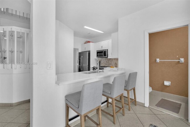 Building Photo - 16910 SW 39th Ct