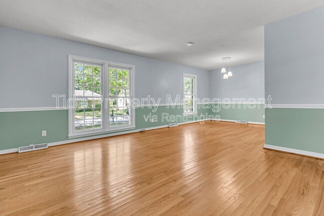 Building Photo - 109 Runnymede Ln