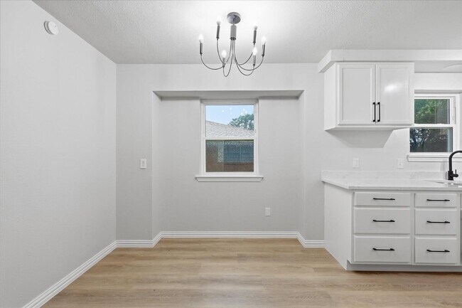 Building Photo - 5719 Enchanted Ln