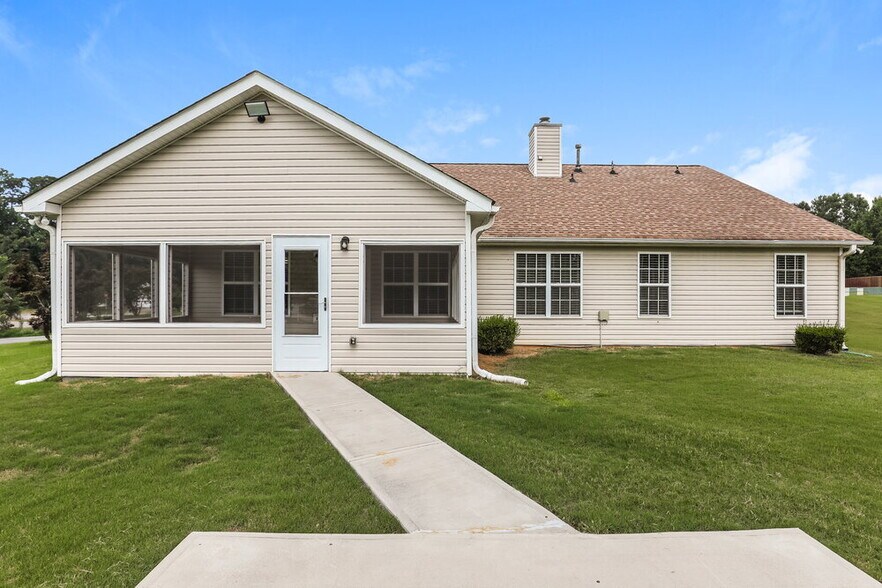 Building Photo - 1101 Marsh Ct