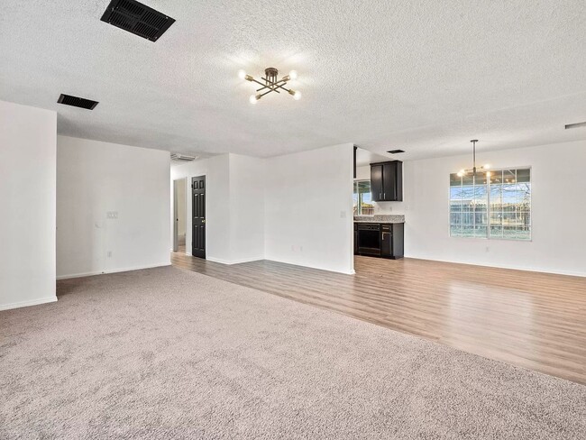 Building Photo - 8560 Nipa Ave