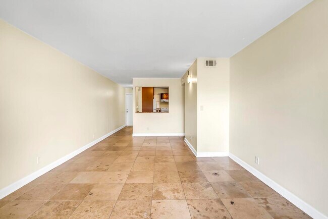 Building Photo - 9000 NW 28th Dr