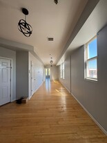 Building Photo - 625 Bramhall Ave