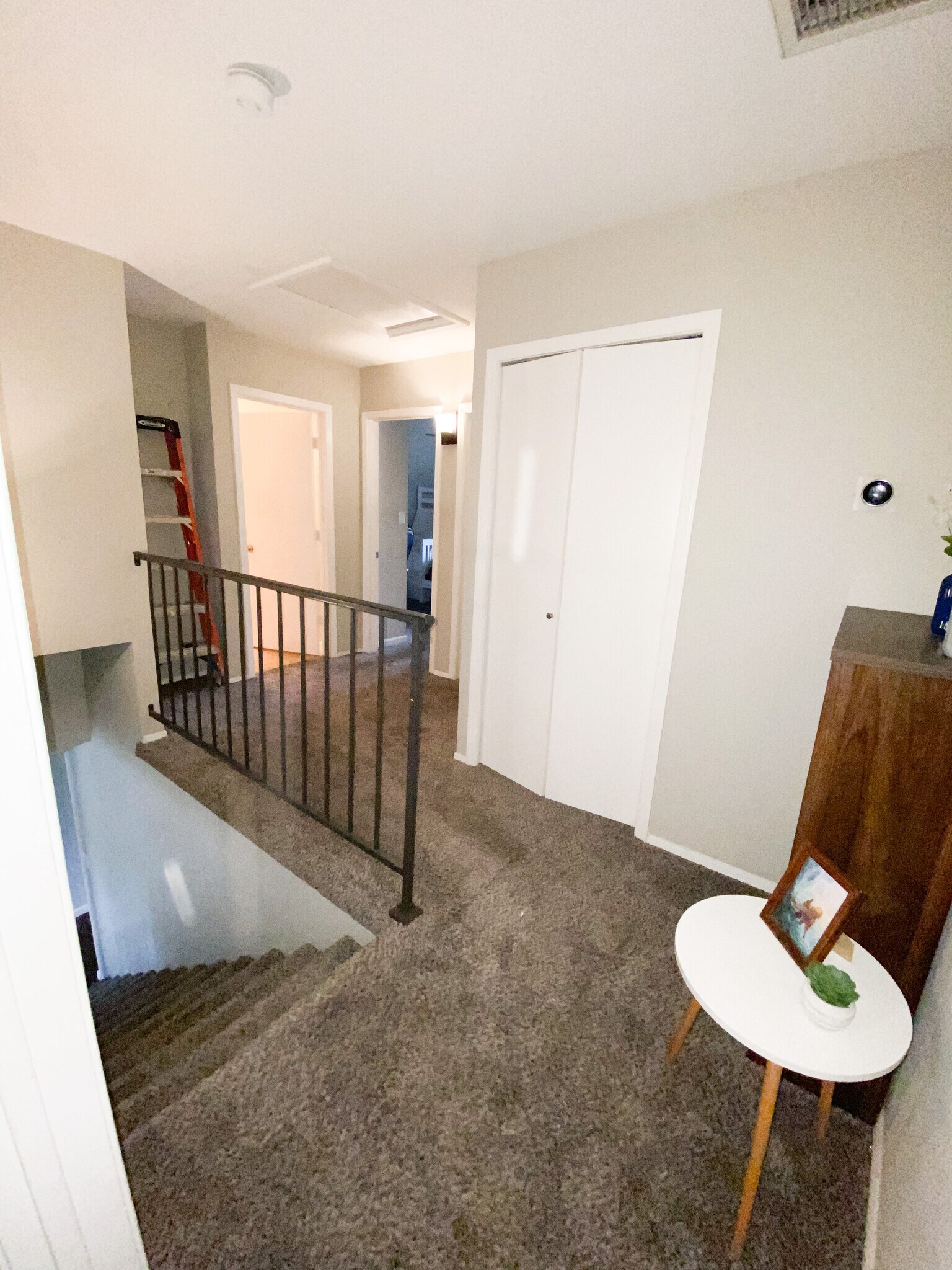 Building Photo - 6262 E Brown Rd