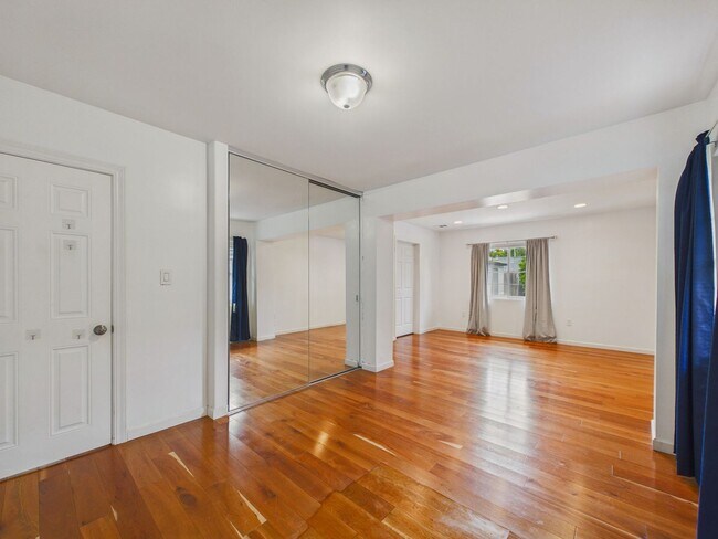 Building Photo - San Carlos home for rent plus studio in-law unit! $7,500