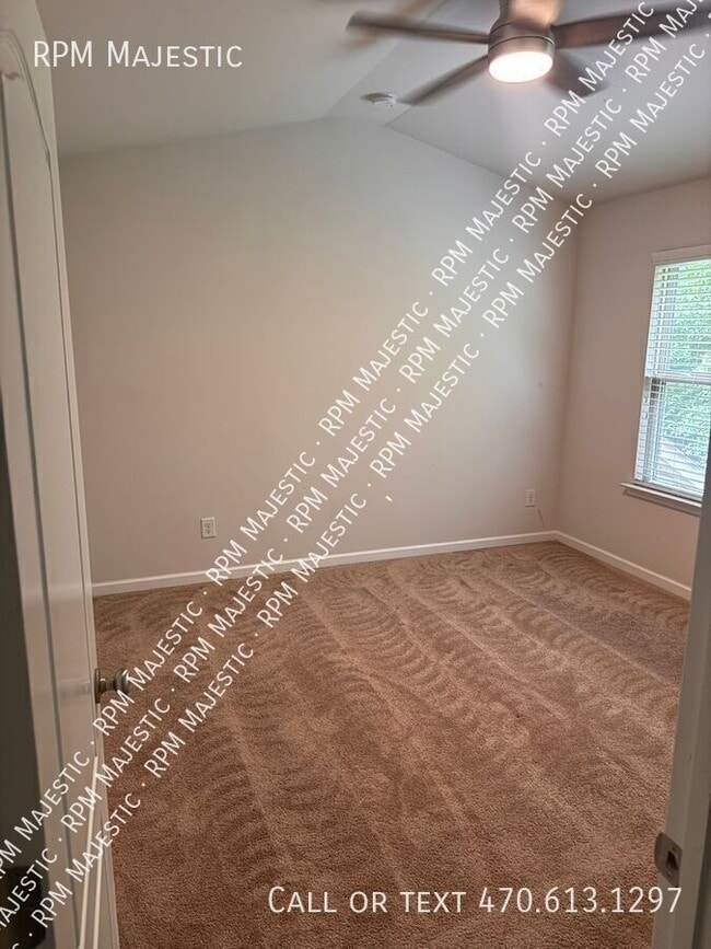 Building Photo - 2880 Cooper Brook Dr