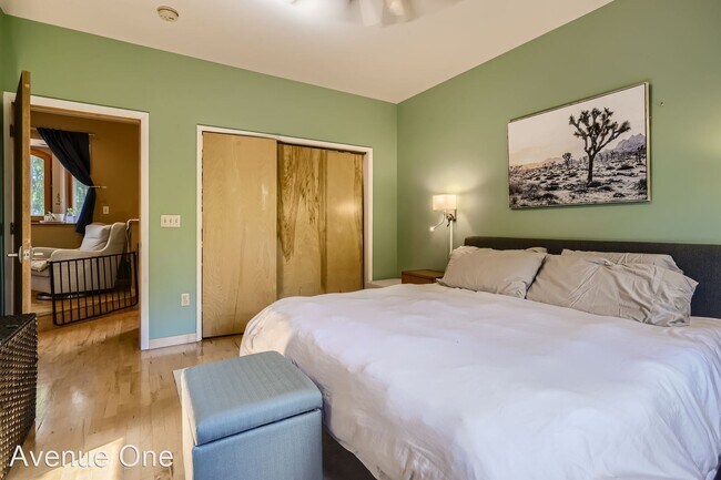 Building Photo - 4 br, 3 bath House - 1614 32nd Ave