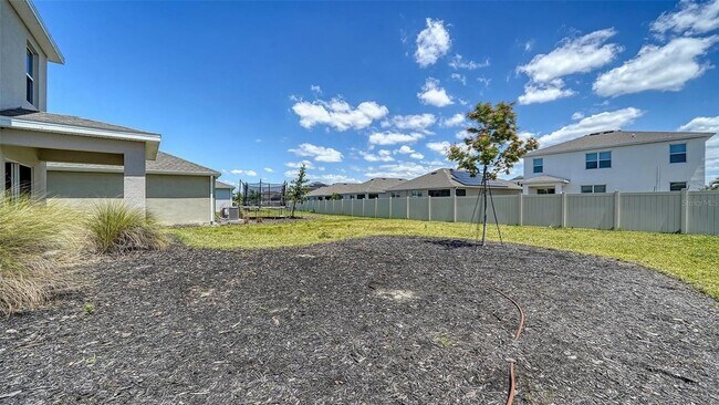 Building Photo - 12728 Lateral Root Dr