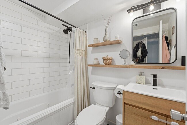 Building Photo - 405 Bloomfield St