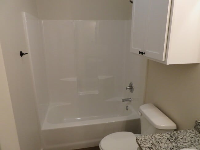 Building Photo - 2115 9th St