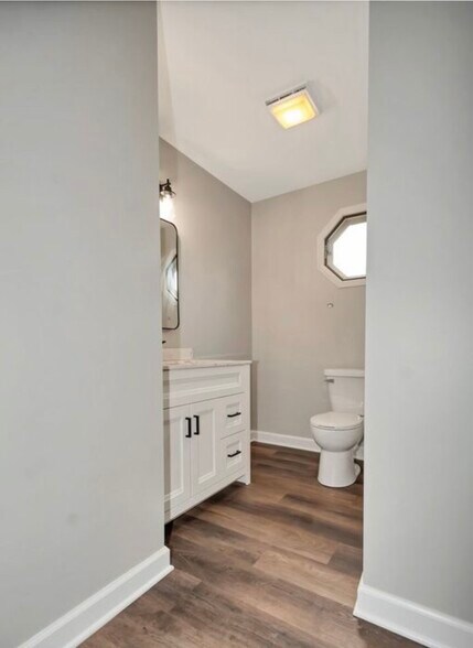 Building Photo - 8348 Adbeth Ave