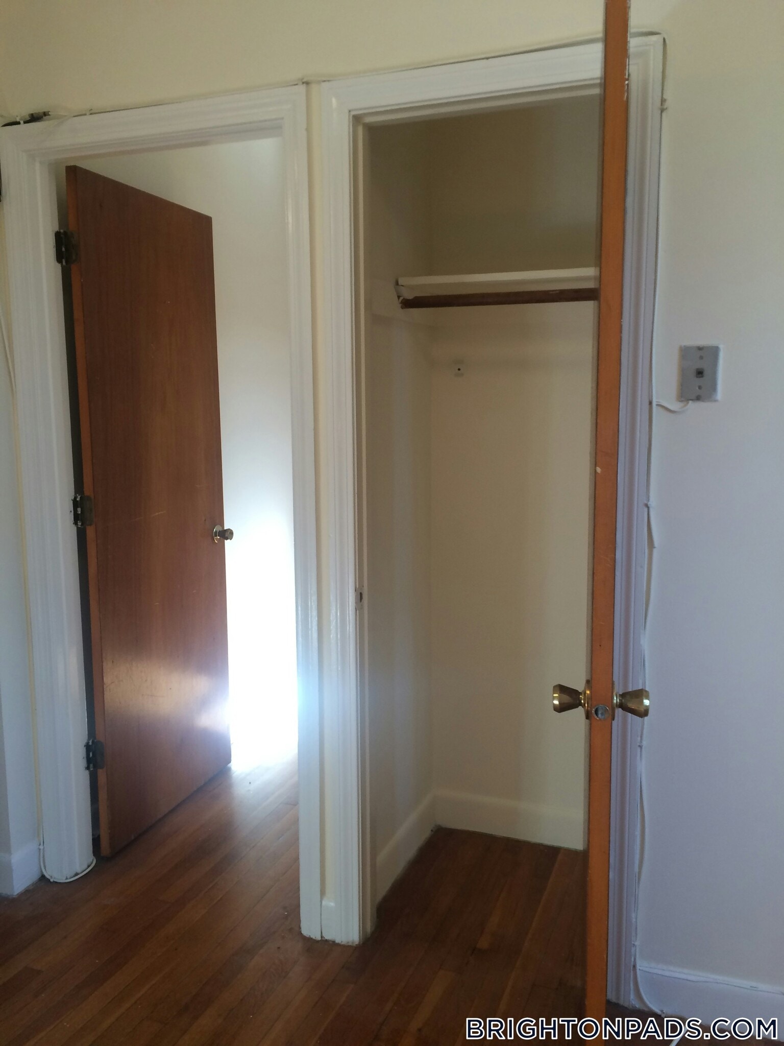 Building Photo - 164 N Beacon St