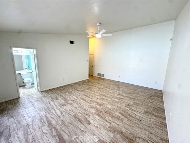 Building Photo - 12789 Yorkshire Dr