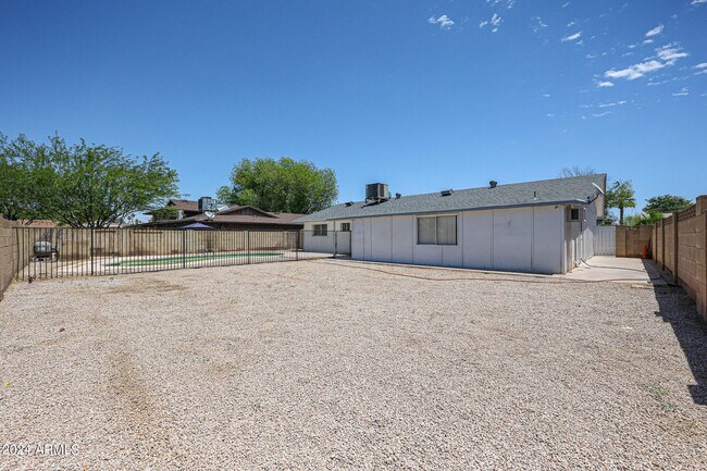 Building Photo - 3510 S Juniper St