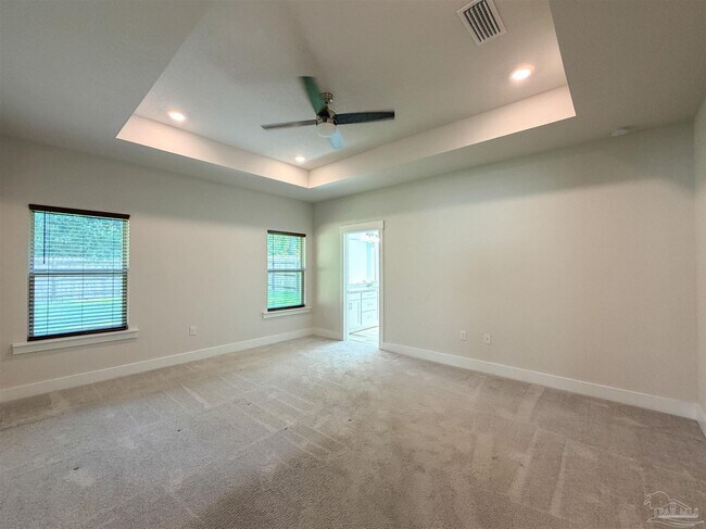 Building Photo - 220 Camellia Dr