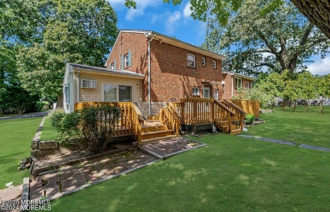 Building Photo - 223 Harrison Ave