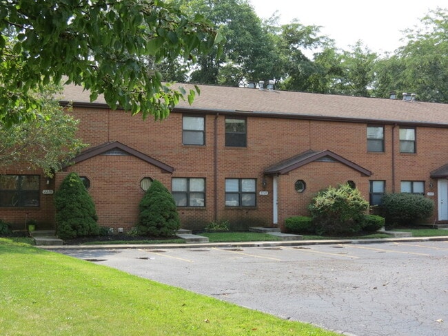 Primary Photo - 2265 Hughey Dr
