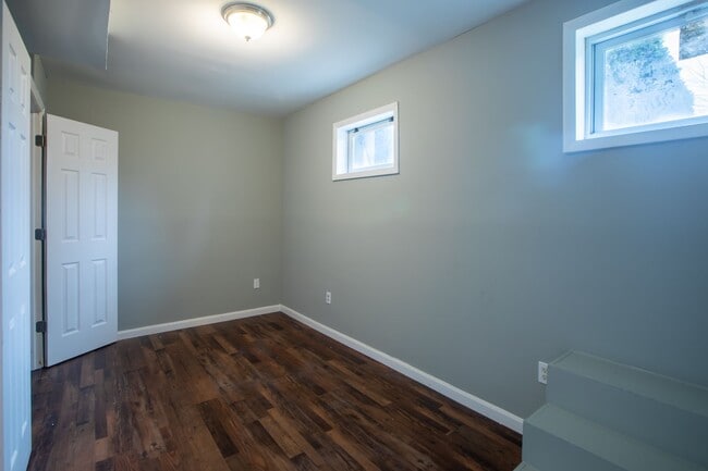 Building Photo - Lovely 2 BR/1 BA Condo in Columbia Heights!