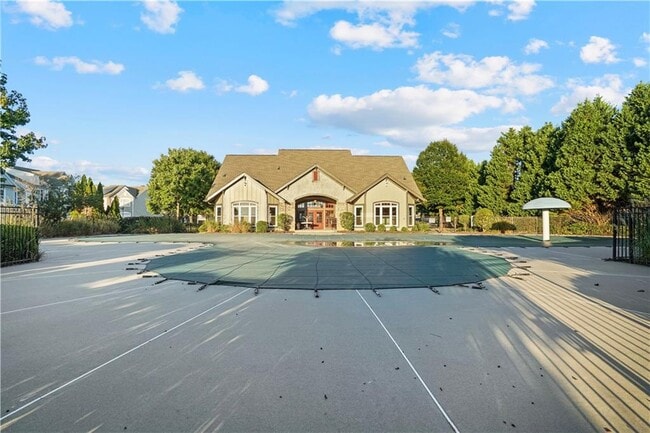 Building Photo - 1938 Dilcrest Dr