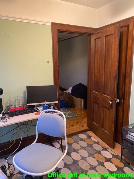 Office - 2581 N Bartlett Ave