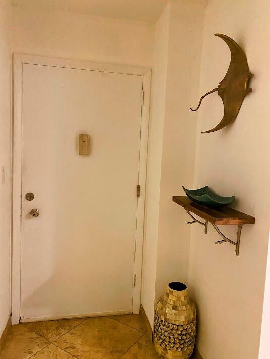 Building Photo - 305 N Pompano Beach Blvd