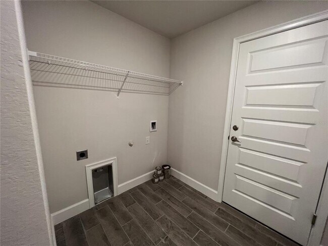 Building Photo - 27430 Deep Creek Blvd