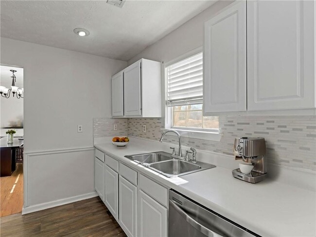 Building Photo - 108 Greenleaf Dr